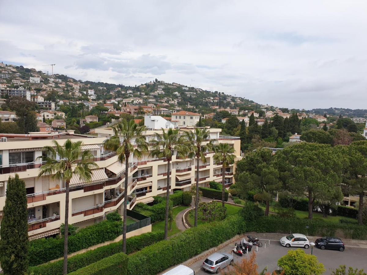 Appart L'Estivaliere Golfe-Juan Exterior foto